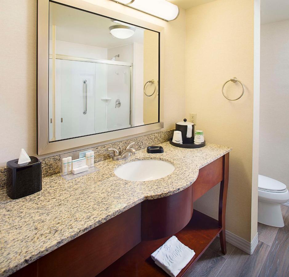 Hampton Inn & Suites - Мансфилд Экстерьер фото