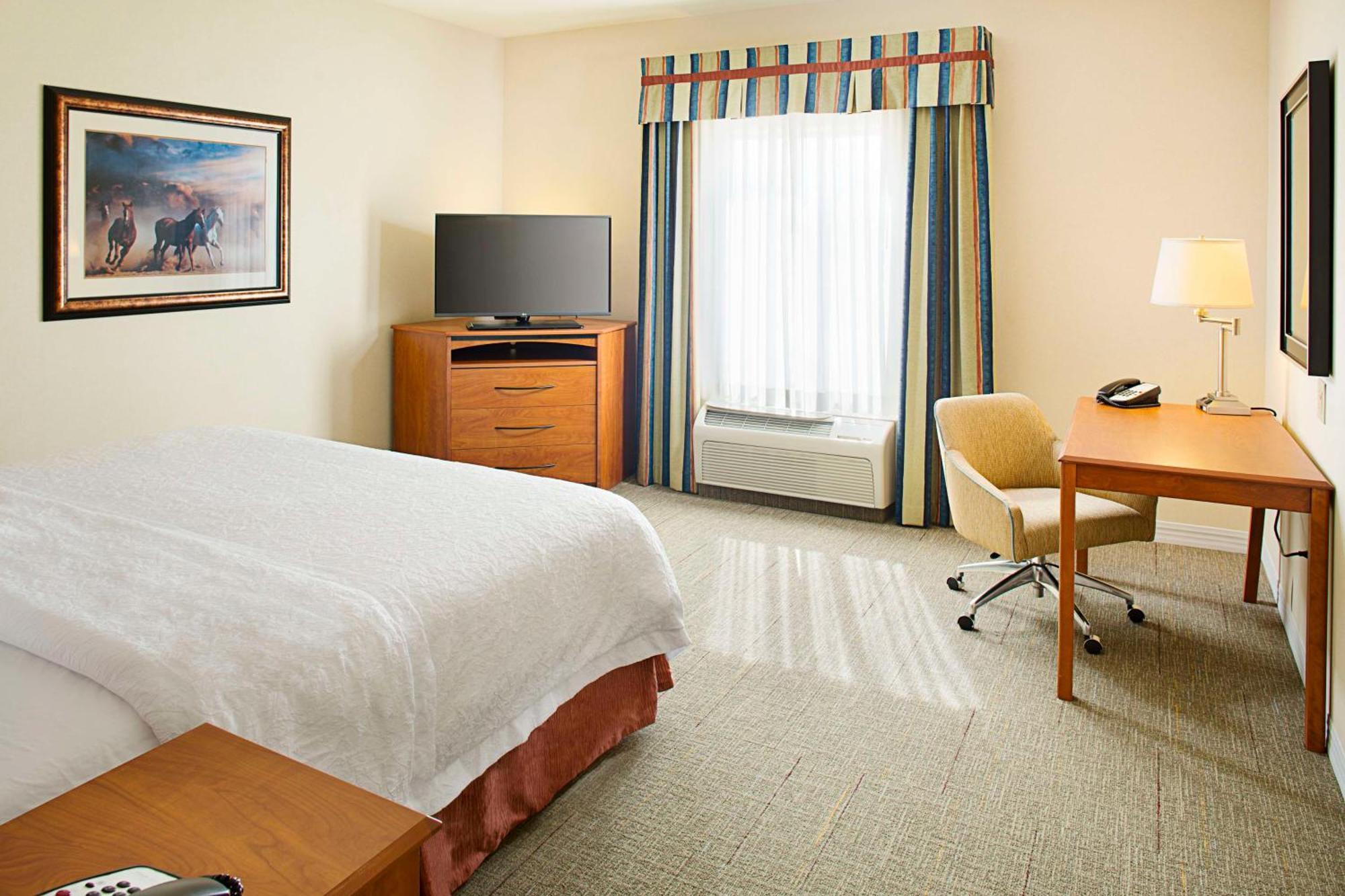Hampton Inn & Suites - Мансфилд Экстерьер фото
